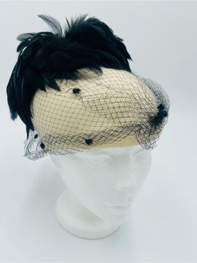 Elegant Don Anderson hatBlack Feathered Fascinator Veiled Hat size  s/m